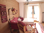 Wohnzimmer, Blick Richtung Balkon